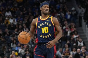 爱游戏手机版下载巴特勒在雄鹿比赛中最后时刻胜出，出色发挥引发热议！比赛高潮迭起的简单介绍