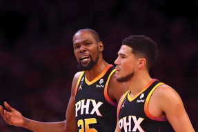 爱游戏最新版本包含杜兰特焦点对战，Ming与70激战中国队分钟，险胜胜负难料！气势如虹延续的词条